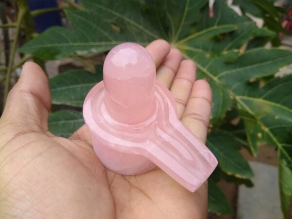 Rose quartz shivling