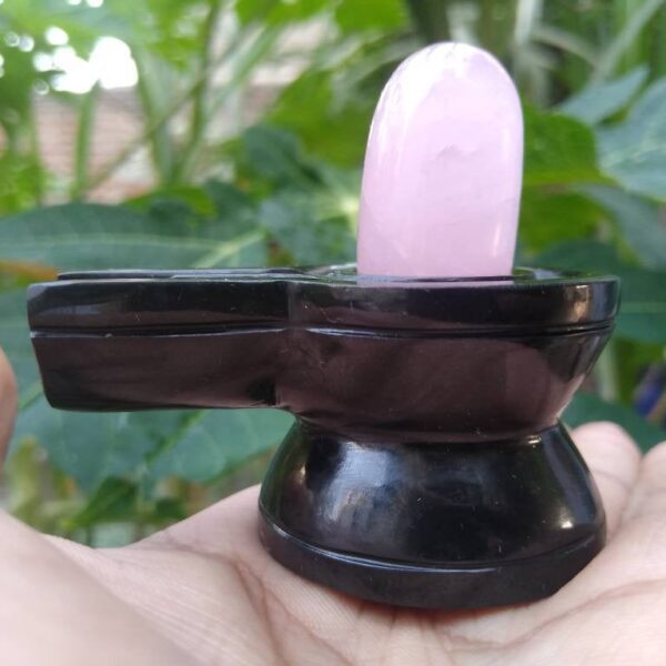 Rose quartz shivling