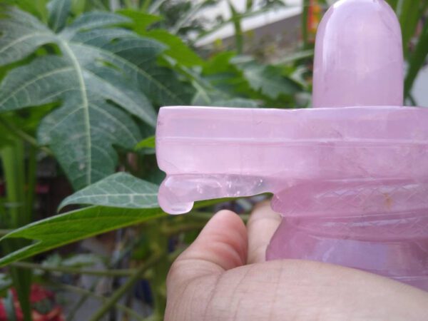 Rose quartz shivling