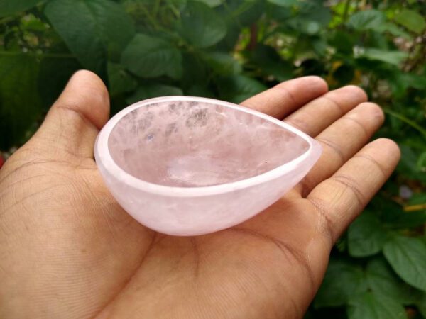 Rose quartz diya