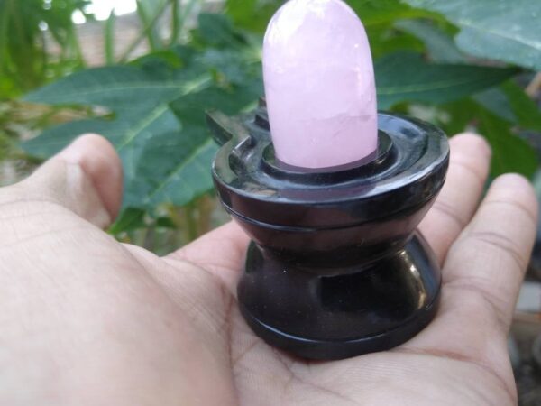 Rose quartz shivling