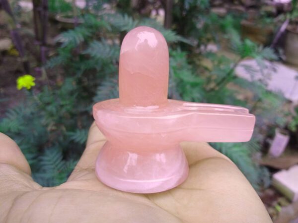 Rose quartz shivling