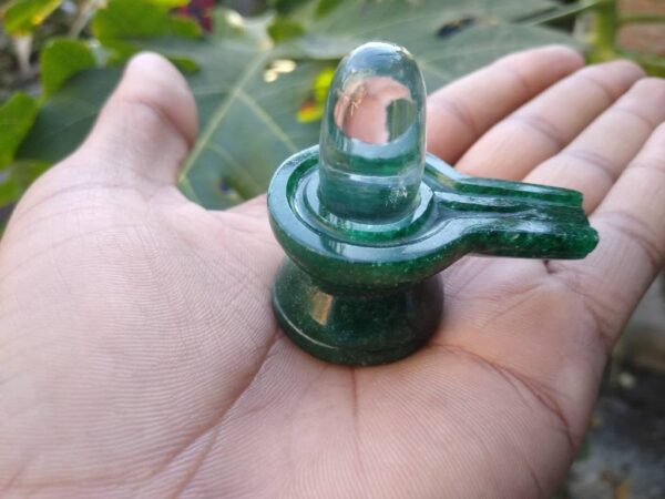 jade yoni base lingam