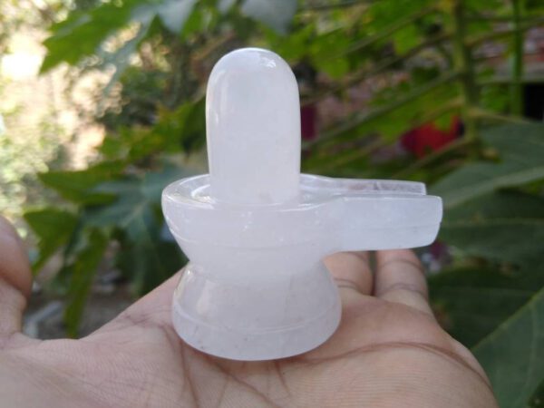 White quartz shivling