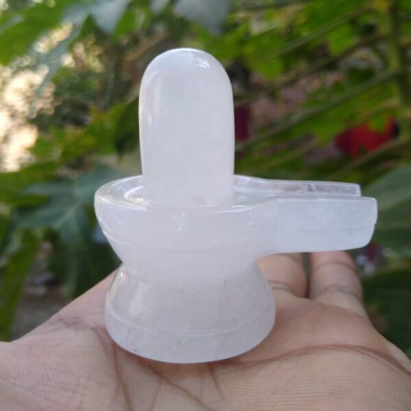 White quartz shivling