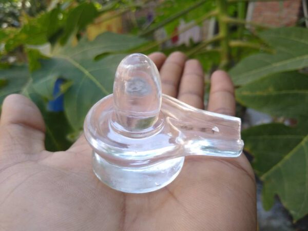Sphatic yoni base lingam