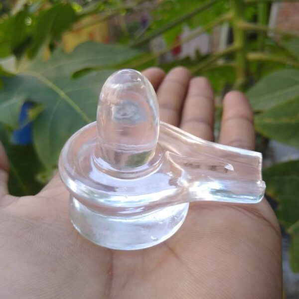 Sphatic yoni base lingam