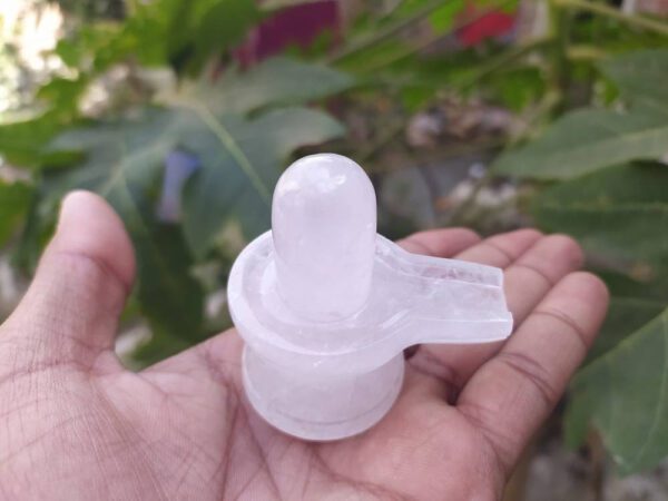 White quartz shivling