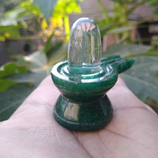 jade yoni base lingam
