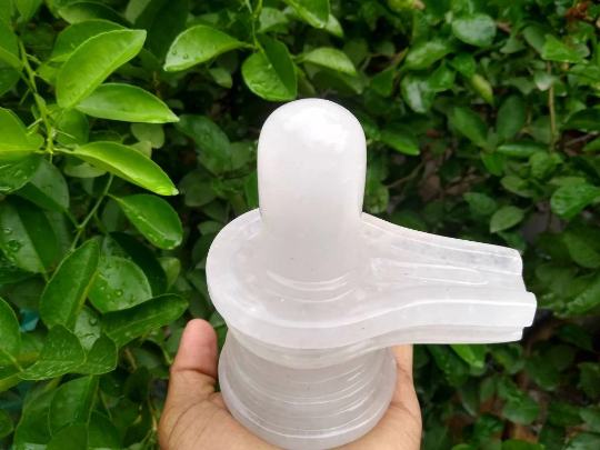 White Quartz Shilving